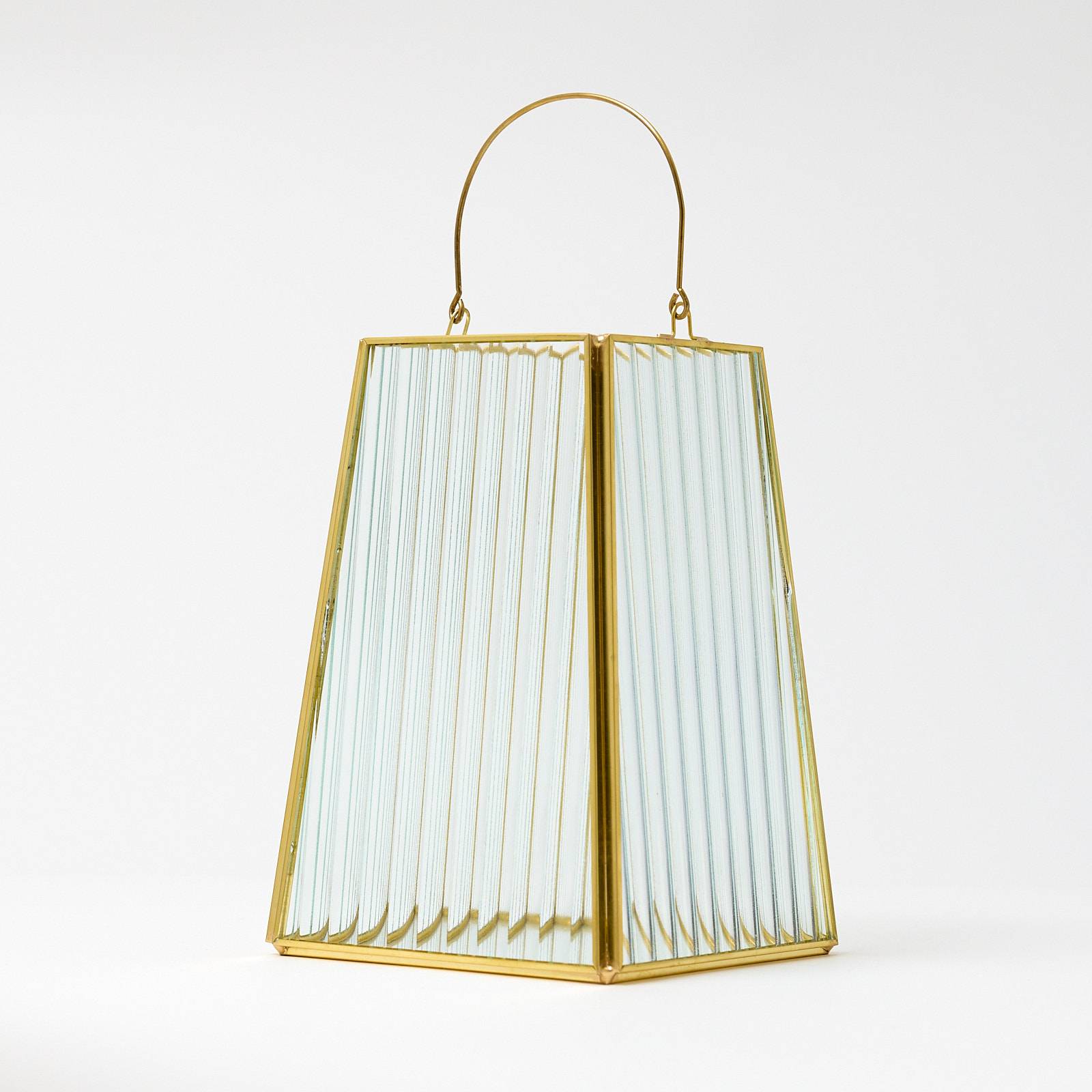 12347 Medium Glass Lantern - Gold Ribbed